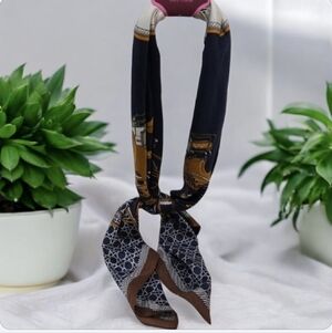 💙🔹️Sunday State 🔹️Elegant Navy and Brown 35x35 Hair Or Bag  Scarf